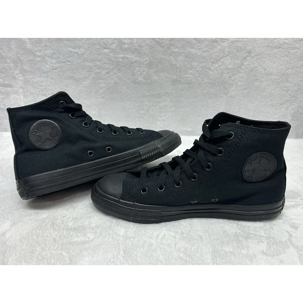 Converse All Star HighTop size 3Y